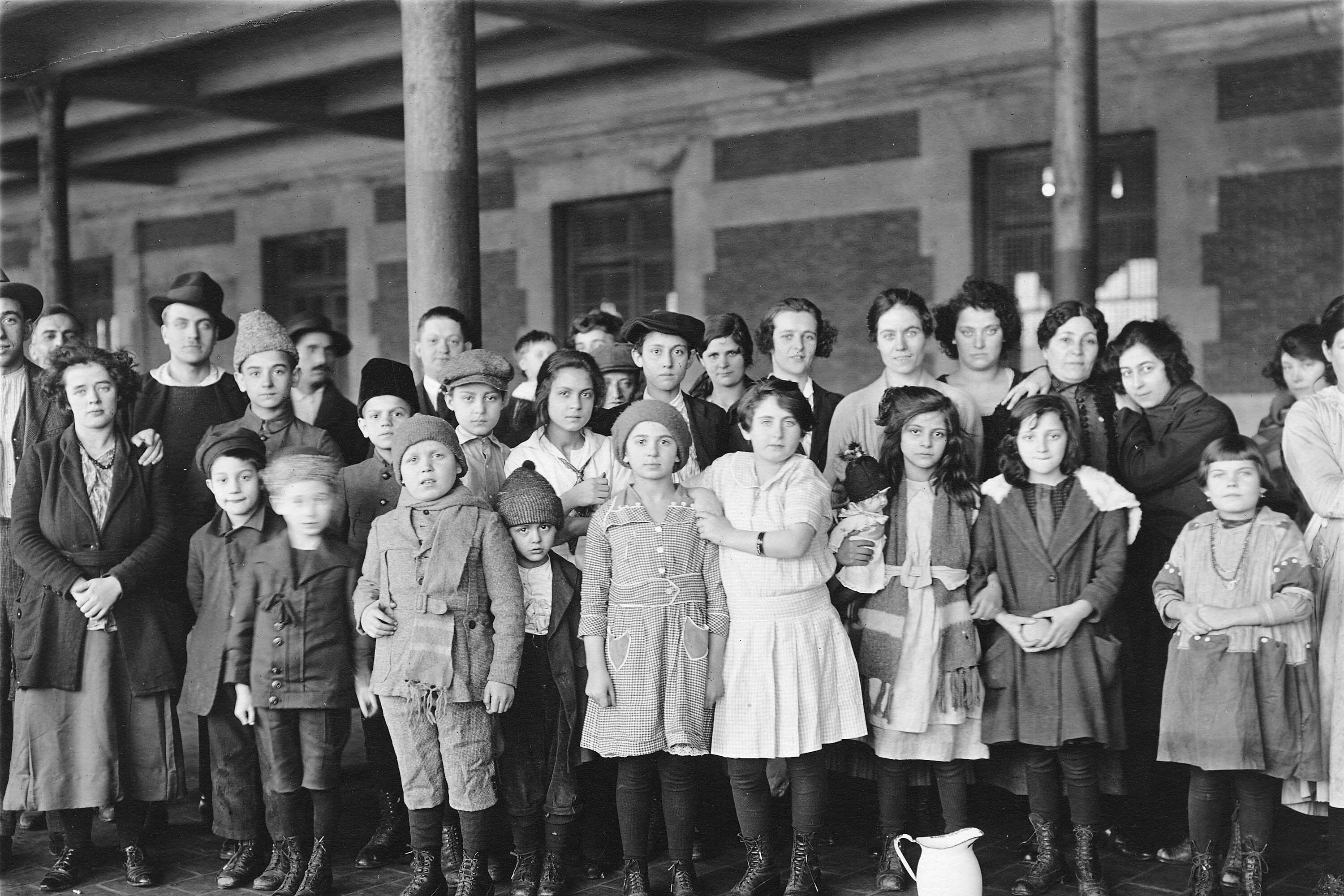 gallery/b_trimmed.jpg gallery/b_trimmed.jpg